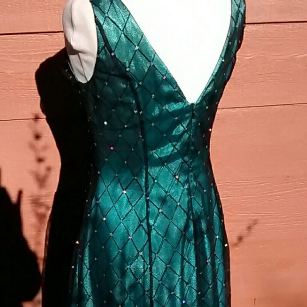 Adrianna Papell Boutique Dress - Picture 4 of 8